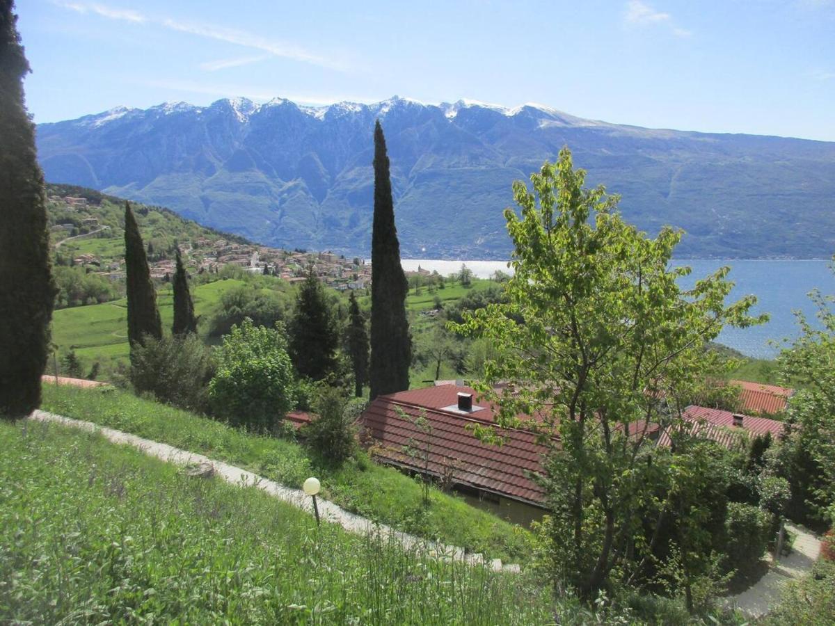 فيلا Inviting 2-Bed House In Tignale Olzano المظهر الخارجي الصورة